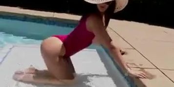 Poolside Naughtiness (Jayden James, Jayden Jaymes)