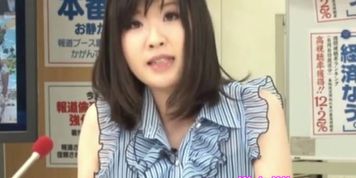 Amateur young teen being fingered