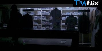 Sarah Michelle Gellar Breasts Scene  in I Know What You Did Last Summer