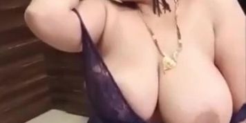 Kanchan Aunty &ndash; Romance With Raman