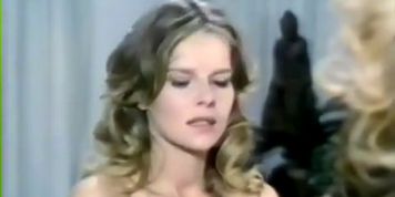 Maria Baxa Breasts,  Butt Scene  in Incontri Molto Ravvicinati Del Quarto Tipo