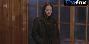 Hilary Duff Underwear Scene  in What Goes Up