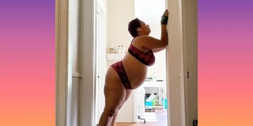 Doorframe seduction 