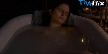 Shannon Lucio Breasts Scene  in Consuming Beauty