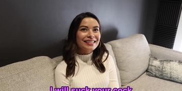Miranda Cosgrove Caption 1