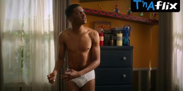 Troy Leigh-Anne Johnson Underwear Scene  in On My Block