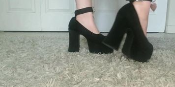 Stepping on your tiny little cock  (Little Dick, Tiny Dick)