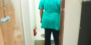 Desi Indian Bhabhi Bathroom Sex - Big Ass Village Aunty Nude Bathing