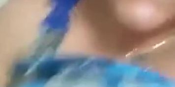 Gorda cubana haciendose una paja rica