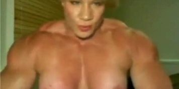 FBB L.G. FLEXING TOPLESS