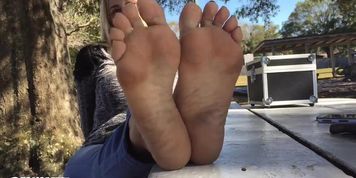 Blonde Wrinkled Soles