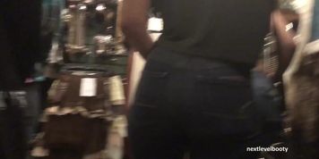 Juicy PAWG Teen Ass In Jeans