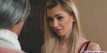 Mackenzie is horny to taste Alexis pussy again
