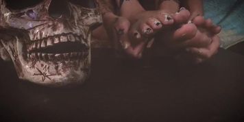 Creamy lotion foot fetish - kitty lotions her feet
