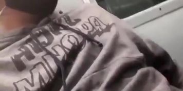 Parandole la verga a mamadas (Parte1)