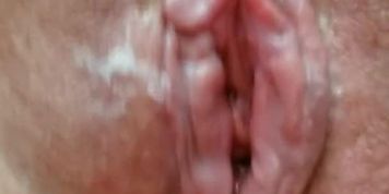 She cant stop cumming as I please her pussy - part 1