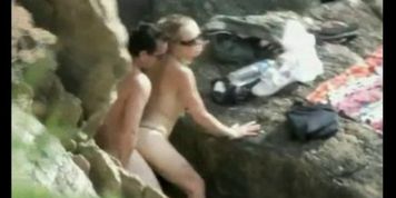 theSandfly HOT Beach Voyeurism