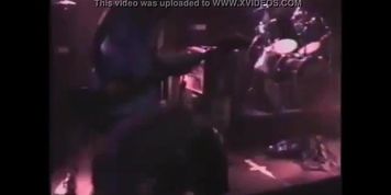 Marilyn Manson flashes his dick and ass to fans (Marilyn Mayson)