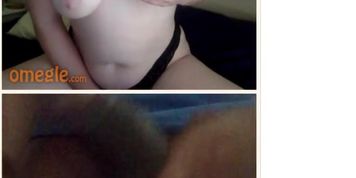 Sexy Babe showing off her boobs on omegle