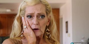 68 Year Old Layla's First Time On Camera! - Malisa Moir (Layla Rose, Tommy Pistol)