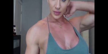 female bodybuilder webcam