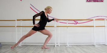 Blond teen does hot spread
