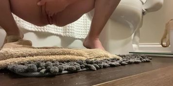 Squirting while masterbating 