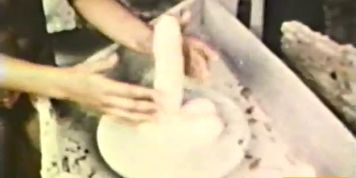 Lesbian Peepshow Loops 587 70's and 80's - Scene 2