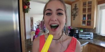 Riley Reid, That's Her Name. Watch This And You'll Never Forget!