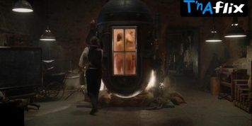 Sara Vickers Breasts,  Butt Scene  in Watchmen
