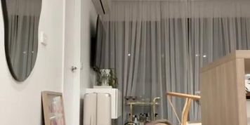 Alannasworldx Pleasures Herself Using A Dildo
