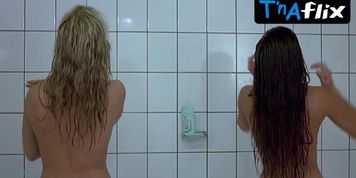 Nadeshda Brennicke Sexy Scene  in Manta - Der Film