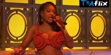 Summer Walker Sexy Scene  in Saturday Night Live