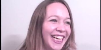 Kimberly Allure gives a Handjob