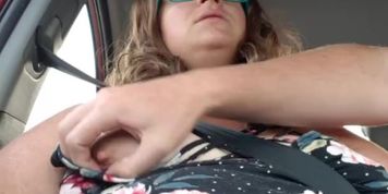 Using a pocket vibrator in traffic 