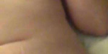 Amateur pussy cumming on vibrator