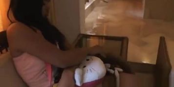 Young Filipina presents Nicole an Angeles City Pick up