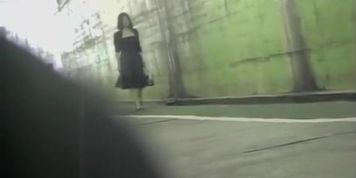 This girl got top sharked in the pedestrian passage