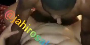 esposa deslechando