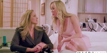 MILFs Julia Ann and Brandi Love grind their pussies together