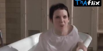 Winona Ryder Sexy Scene  in Girl, Interrupted