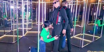 Me cojo a mi novia en el laberinto de espejos mix