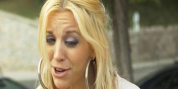 Blondie bangs the fatman