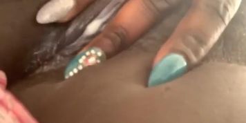 YOUNG CREAMY CHOCOLATE PUSSY MASTURBATION!!!