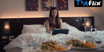 Eva Josefikova Sexy Scene  in Sedm Schodu K Moci