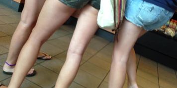 Candid sexy teens perfect bootys in shorts