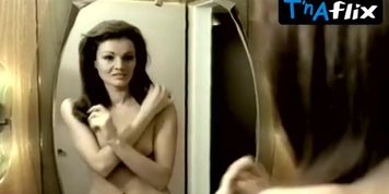Eva Czemerys Breasts Scene  in La Gatta In Calore