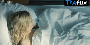 Stefanie Stappenbeck Sexy Scene  in Der 7. Tag