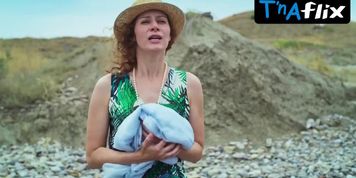 Natalya Shvets Sexy Scene  in Kogda Pozovet Smert