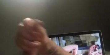 Cumming With Riley Reid!